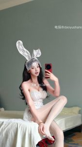 【在线看】抖音 刘二萌 岛遇 NO.018期 【14P】-浔一演示站