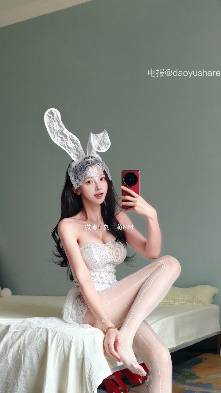 【在线看】抖音 刘二萌 岛遇 NO.018期 【14P】-浔一演示站