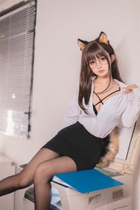 【在线看】喵糖映画 VOL.492 [57P]-浔一演示站